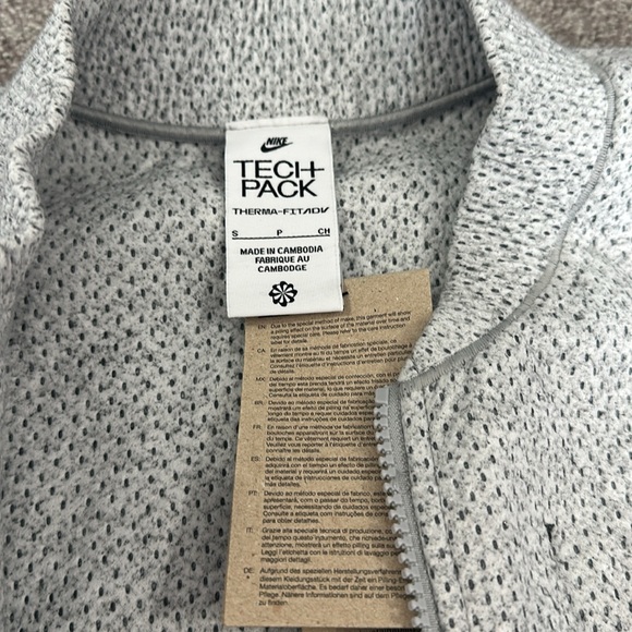 NWT Nike Tech Pack Bomber jacket - Picture 7 of 8